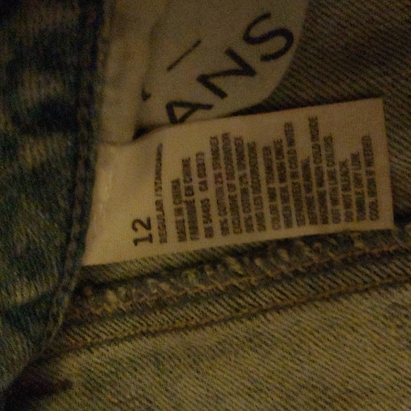 Jeans - Picture 3 of 4